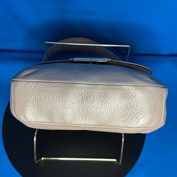COACH KRISTEN CHAMPAGNE PEARL / PEARLIZED LEATHER FLAP MINI Y2K SHOULDER BAG - Picture 11 of 16